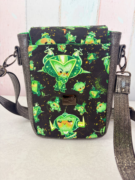 Everyday Crossbody - Critterosity Clovies