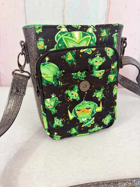 Everyday Crossbody - Critterosity Clovies