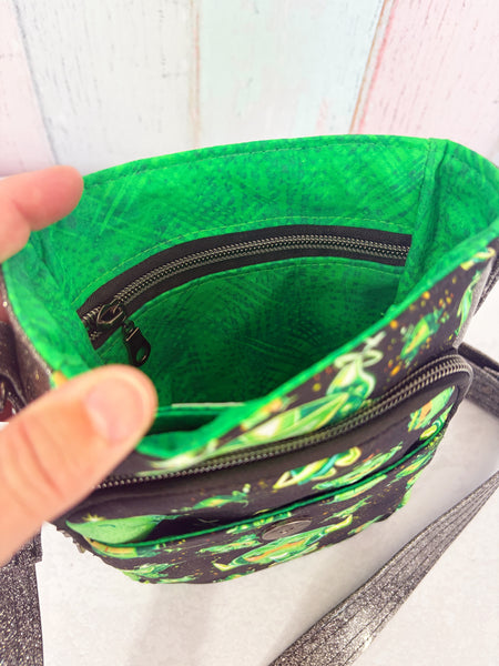 Everyday Crossbody - Critterosity Clovies